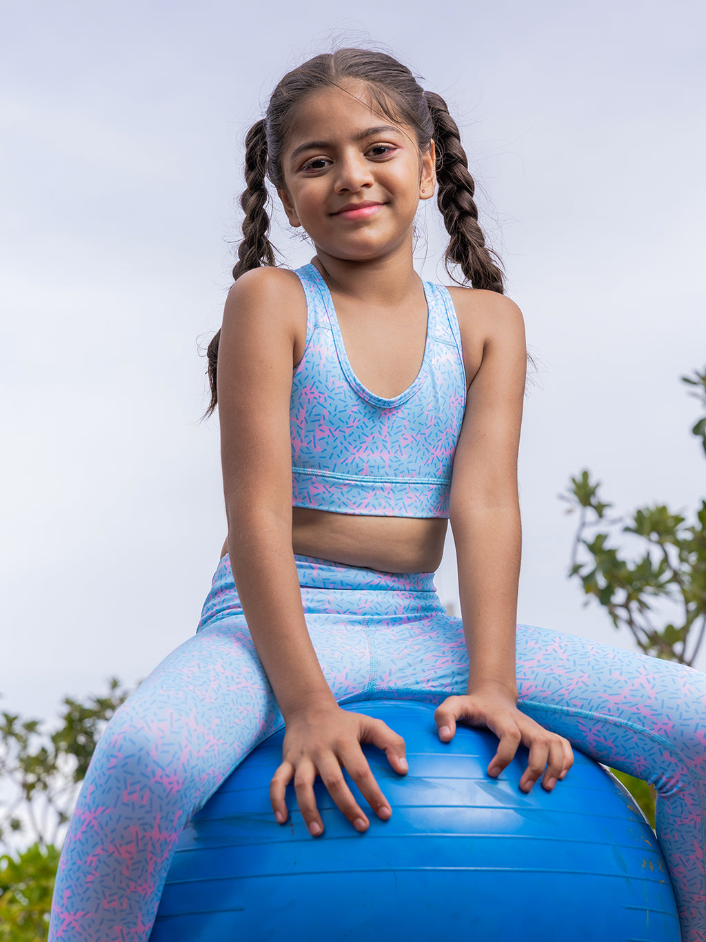 DONUT SPRINKLE SPORTS BRA
