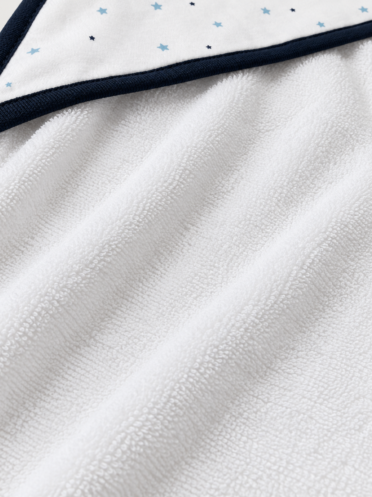 TWINKLING STARS HOODED TOWEL