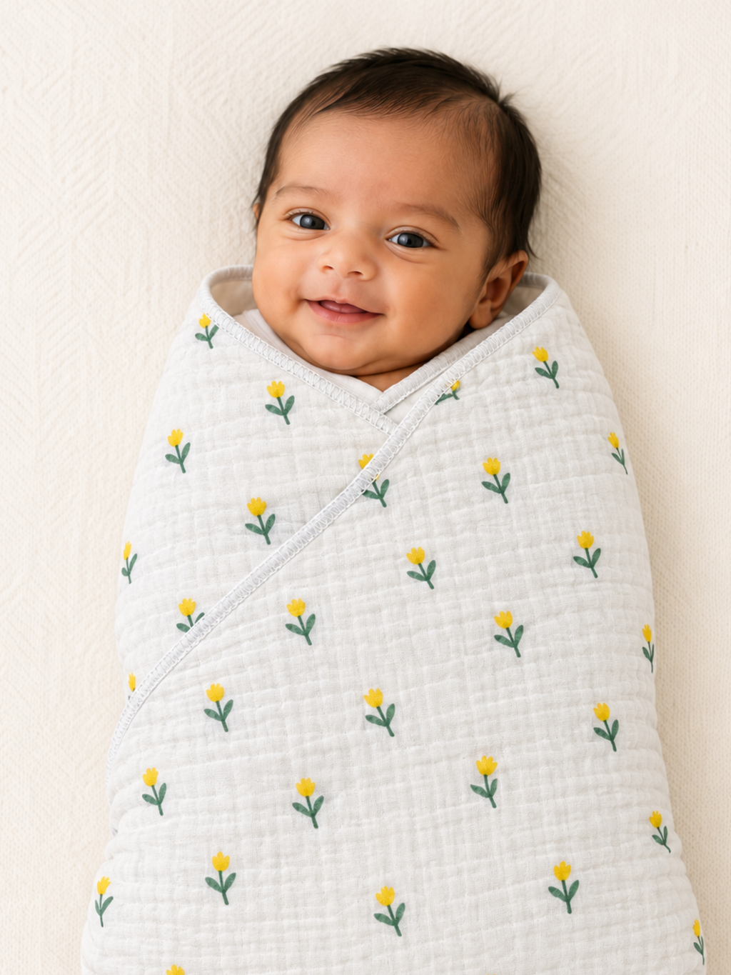LITTLE FLOWER SWADDLE