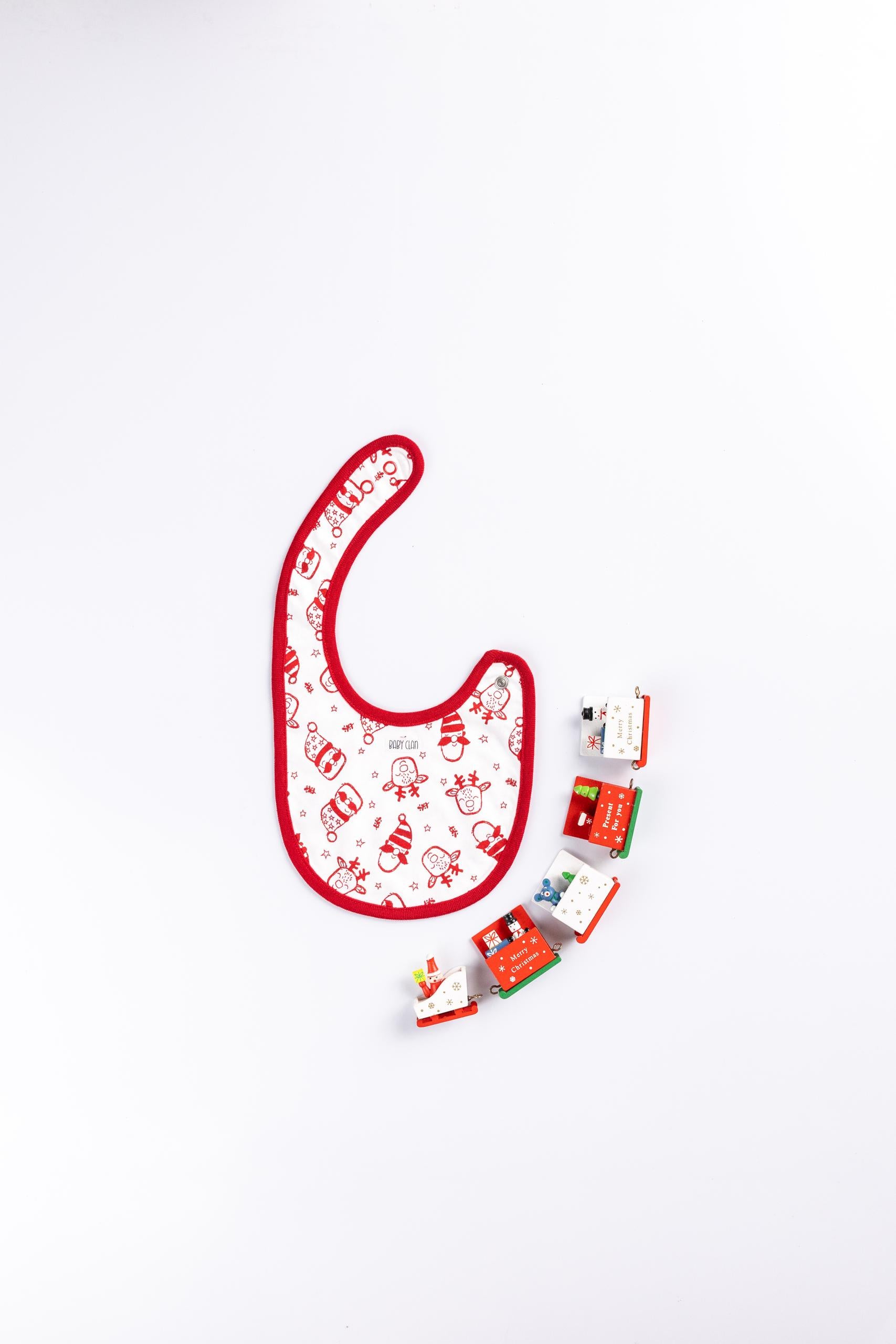 TINY REINDEER BABY BIB