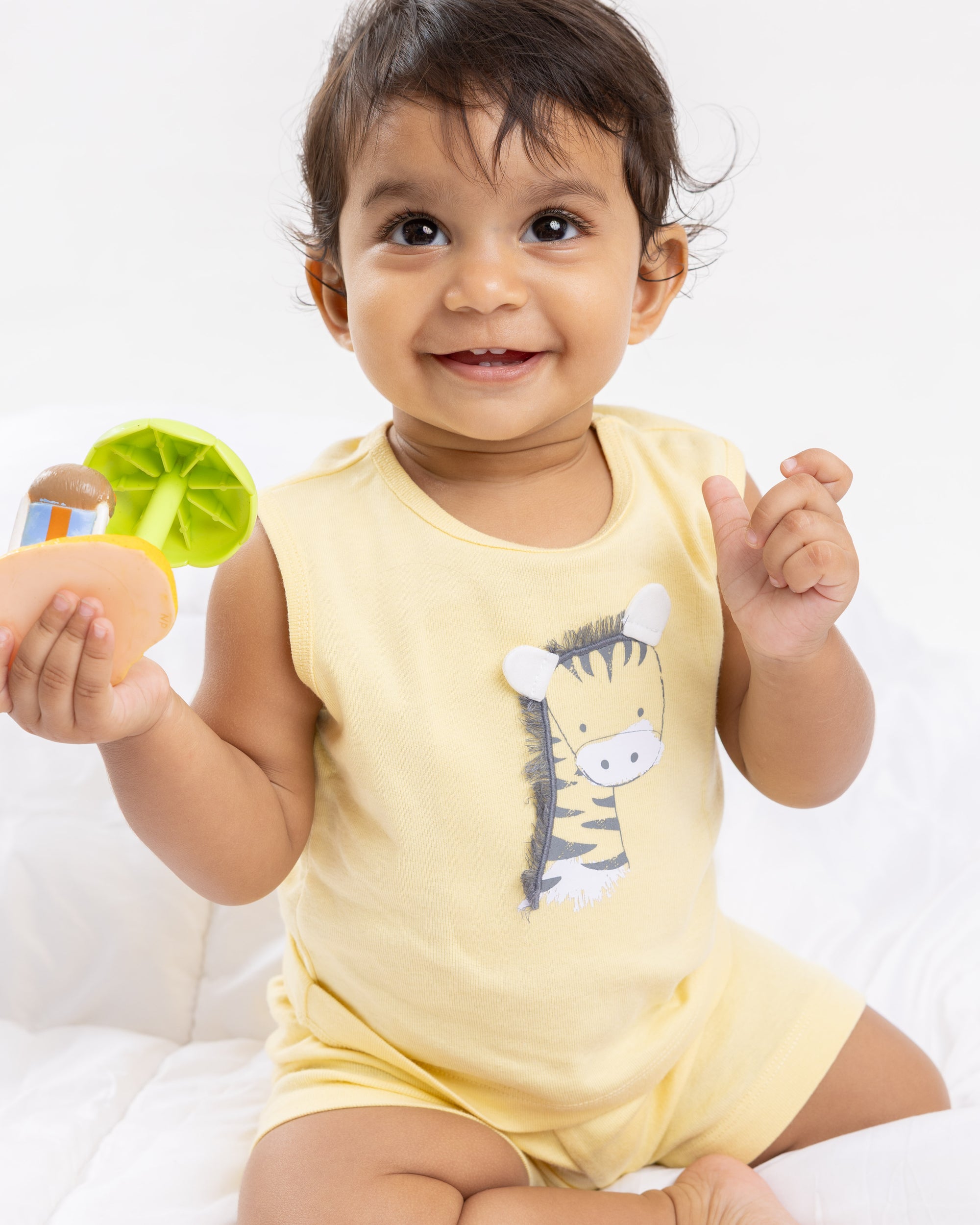 ZUZU VEST & SHORT SET