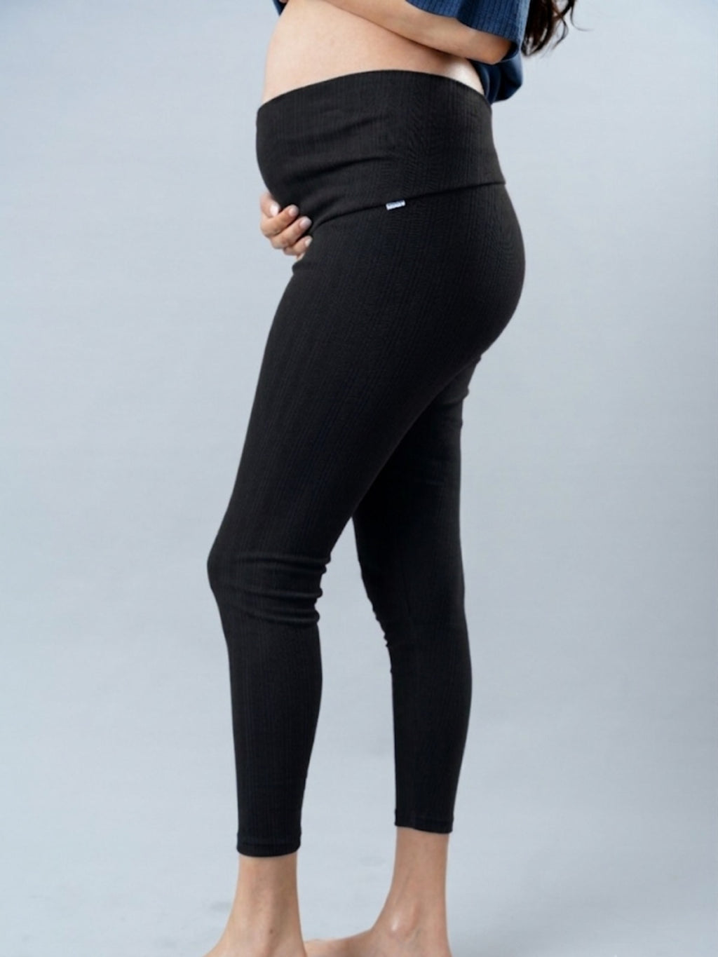 ESSENTIAL YOGA PANT