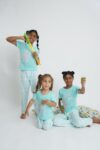 LITTLE MERMAID GIRLS’ PAJAMA SET (8)